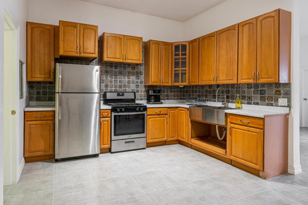2 Br/ 1 Ba Home, Sleeps 10, 1 Min Walk To Rosarito Beach Eksteriør bilde